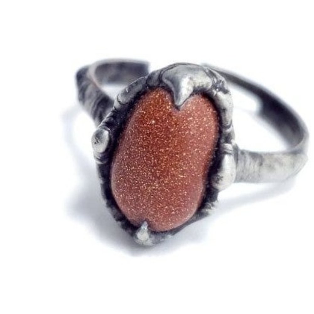 Sandstone crystal ring